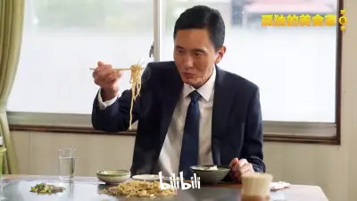 女生让男生诵自己剧照2
